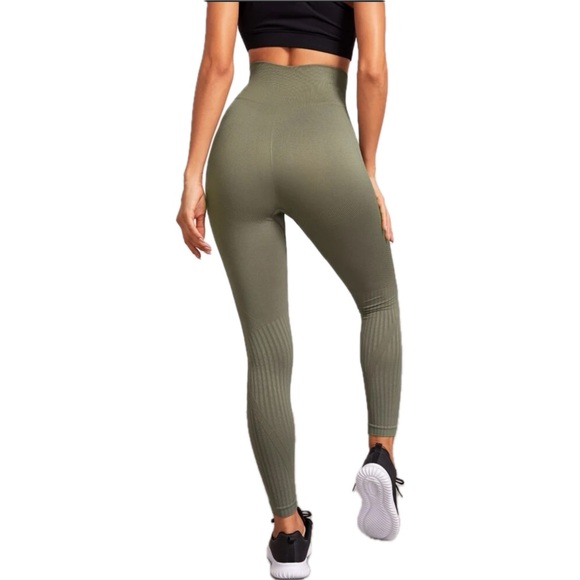 Activewear Leggings Small Green - Picture 3 of 4